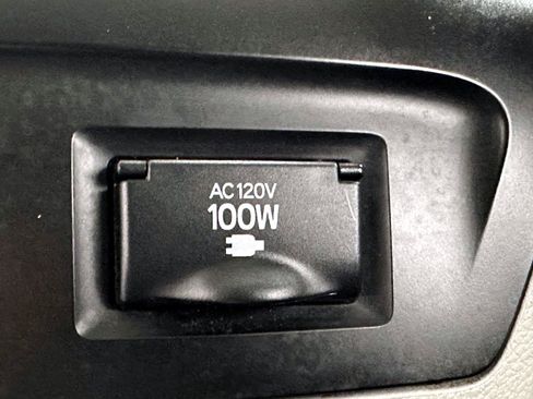Used 2020 Toyota Sienna LE FWD image 16