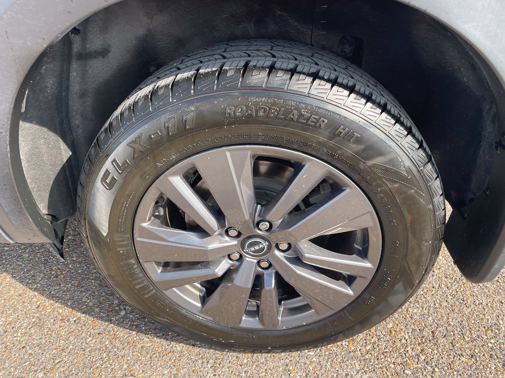 Certified 2024 Nissan Pathfinder S FWD image 17