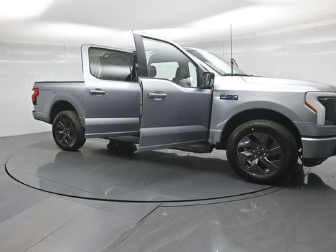 New 2025 Ford F150 Lightning Flash image 31
