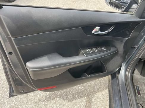 Used 2023 Kia Forte GT-Line w/ GT-Line Premium Package FWD image 19