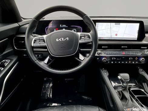 Used 2025 Kia Telluride EX X-Line AWD/4WD image 8