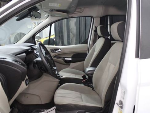 Used 2015 Ford Transit Connect XLT image 11