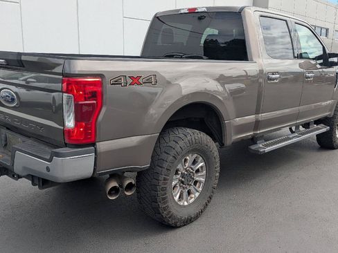 Used 2019 Ford F250 XLT w/ XLT Premium Package AWD/4WD image 5