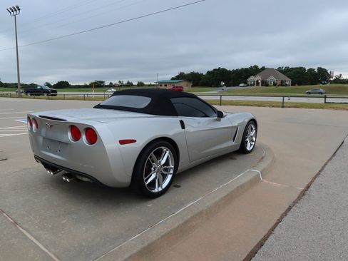 Used 2008 Chevrolet Corvette Convertible w/ Preferred Equipment Group image 5