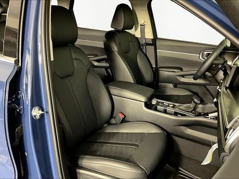 Certified 2026 Kia Sorento EX AWD/4WD image 12