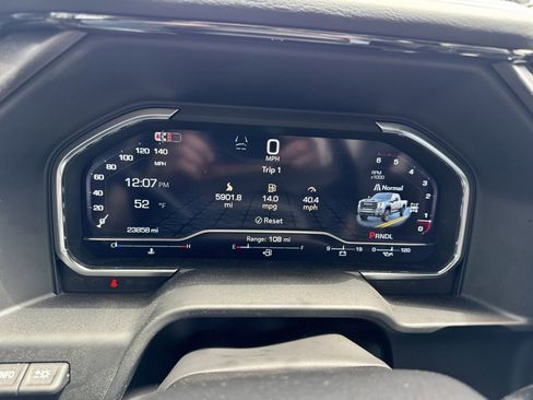 Used 2024 GMC Sierra 2500 AT4X AWD/4WD image 10