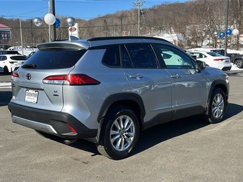 Certified 2023 Toyota Corolla Cross LE image 6