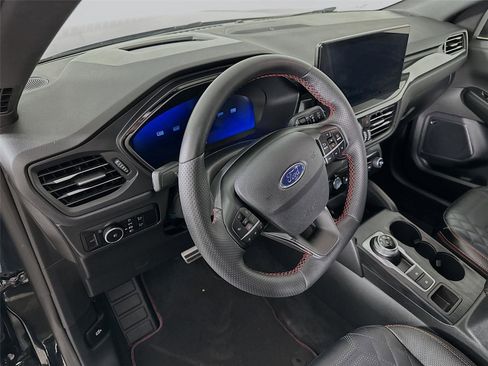 Used 2023 Ford Escape ST-Line Elite w/ Premium Technology Package AWD/4WD image 24