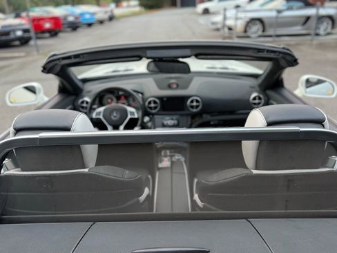 Used 2015 Mercedes-Benz SL 550 image 29