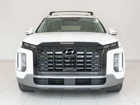 Used 2023 Hyundai Palisade Limited FWD image 6