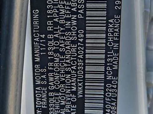 Used 2015 Toyota Yaris L image 15