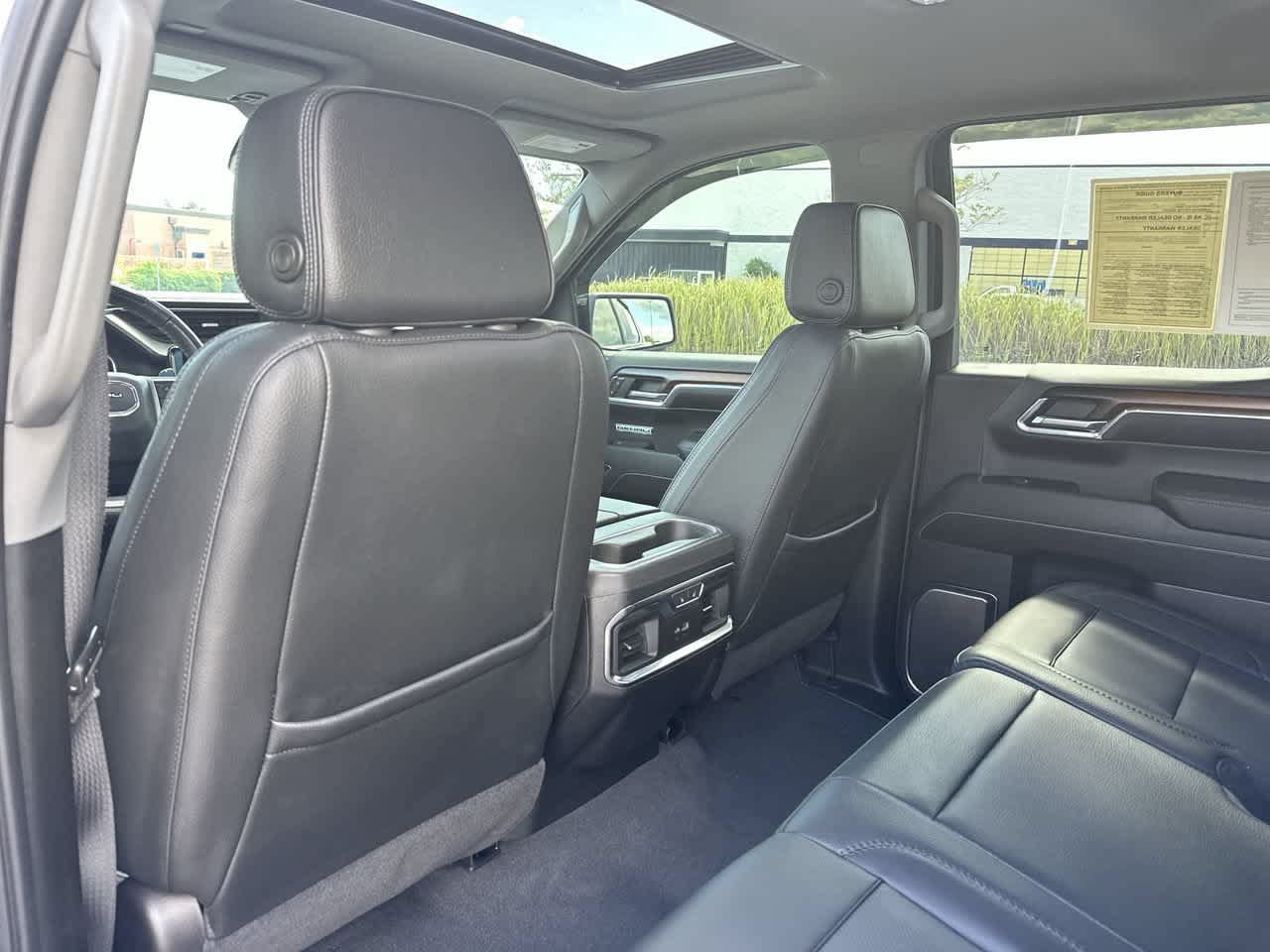 Used 2024 GMC Sierra 1500 Denali AWD/4WD image 18