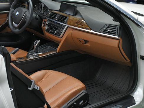 Used 2014 BMW 435i Convertible image 37