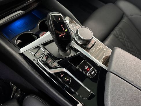 Used 2023 BMW 530e w/ Convenience Package RWD image 18