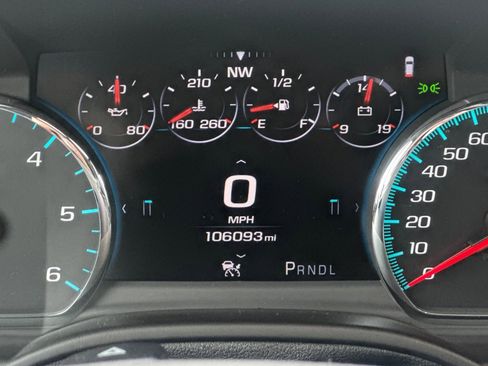 Used 2018 Chevrolet Suburban Premier image 28