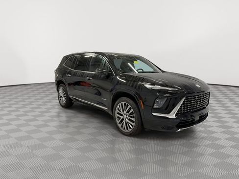 Certified 2025 Buick Enclave Avenir AWD/4WD image 2