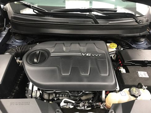 Used 2021 Jeep Cherokee Limited w/ Elite Package image 27