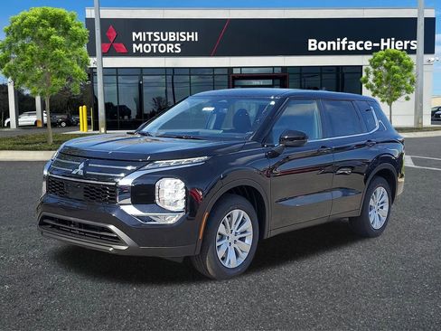 New 2026 Mitsubishi Outlander ES image 2