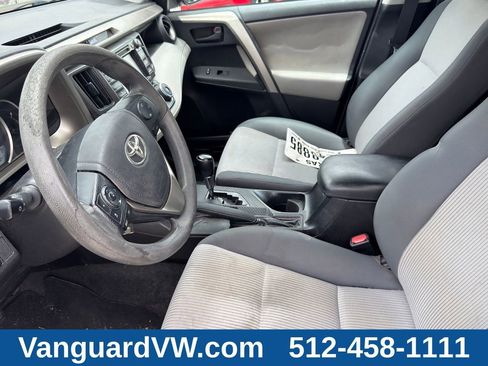 Used 2015 Toyota RAV4 LE AWD/4WD image 9