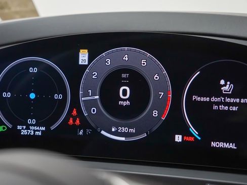 Certified 2025 Porsche Cayenne GTS image 27