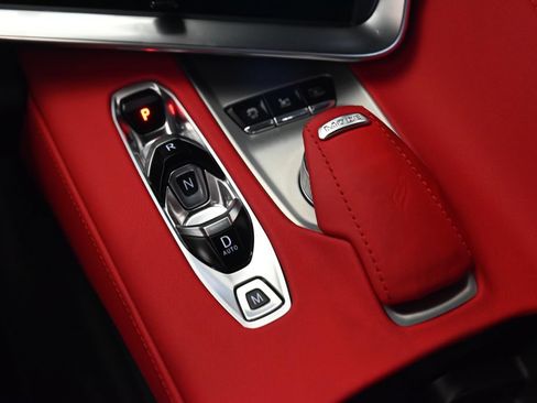 Used 2024 Chevrolet Corvette Stingray Preferred Conv w/ Z51 Performance Package RWD image 32