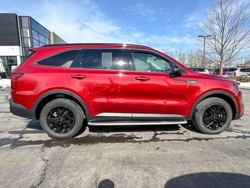 Certified 2021 Kia Sorento S image 4