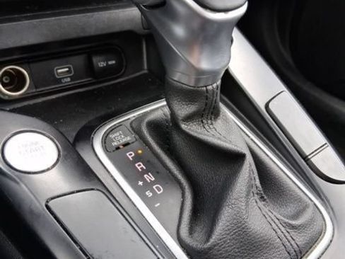 Used 2020 Kia Soul GT-Line w/ GT 2.0L Power Sunroof Package FWD image 24