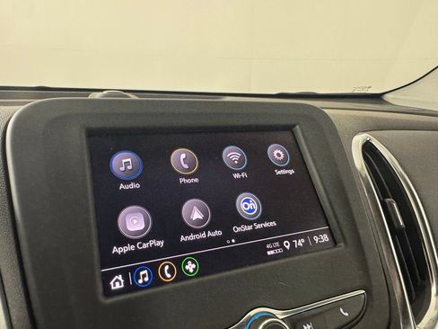 Used 2024 Chevrolet Equinox LT FWD image 19