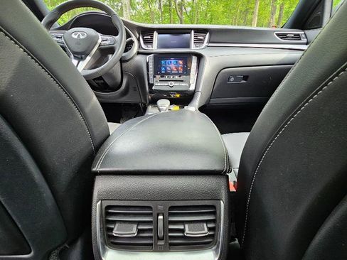 Used 2021 INFINITI QX50 Luxe w/ Appearance Package image 23