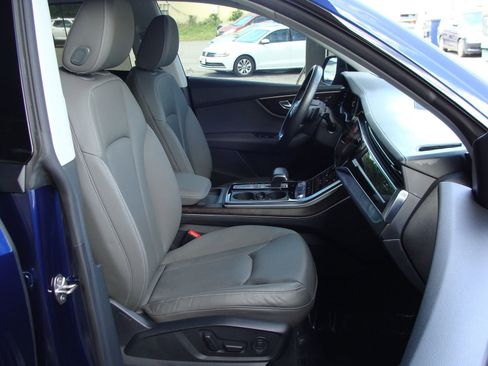 Used 2019 Audi Q8 Prestige AWD/4WD image 10