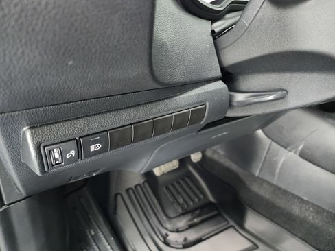 Used 2024 Toyota Corolla LE image 37