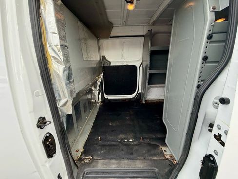 Used 2020 Nissan NV200 S image 4