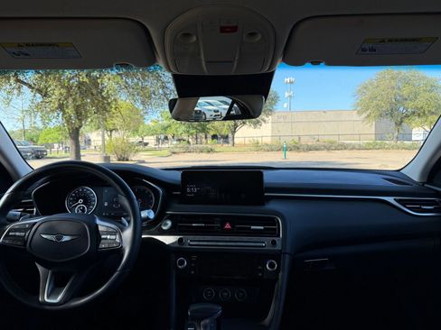 Used 2025 Genesis G70 2.5T image 35