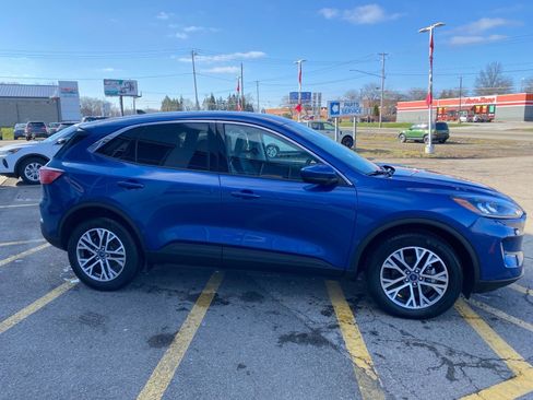 Used 2022 Ford Escape SEL AWD/4WD image 6