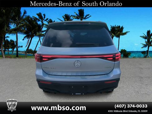 Used 2024 Mercedes-Benz EQB 300 4MATIC image 18