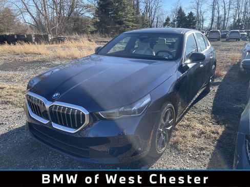 New 2026 BMW 530i xDrive w/ Premium Package image 1