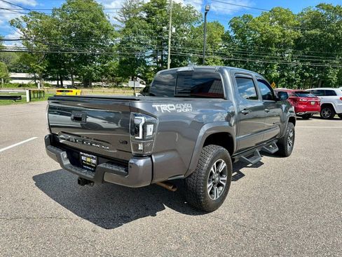 Used 2019 Toyota Tacoma TRD Sport w/ Technology Package AWD/4WD image 6