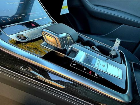 New 2026 Audi Q8 Premium Plus image 7