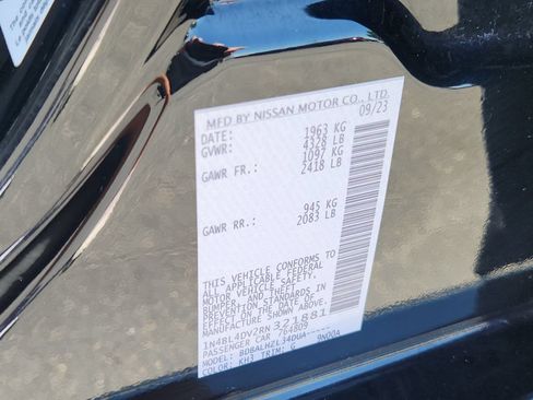 Used 2024 Nissan Altima 2.5 SV FWD image 18