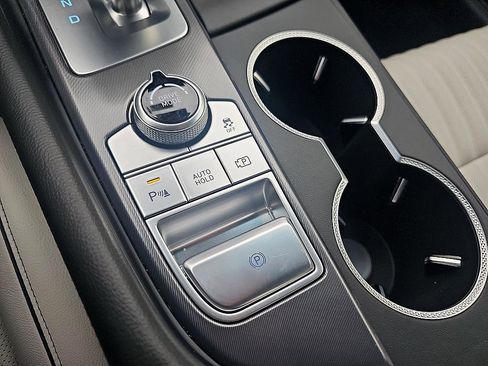 Used 2025 Genesis G70 3.3T Advanced image 27