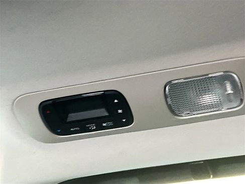 Used 2025 Honda Odyssey Touring image 27