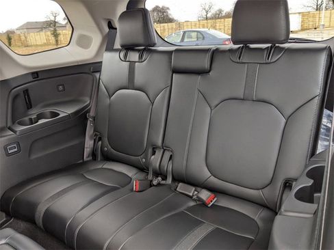 New 2025 Honda Pilot Touring image 17