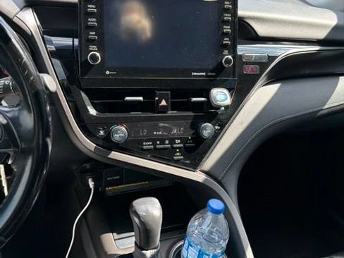Used 2021 Toyota Camry XSE FWD image 15