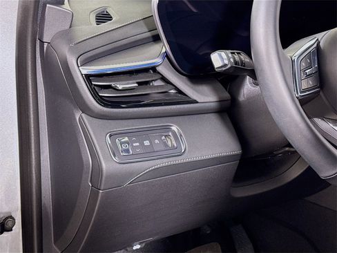 Certified 2025 Buick Enclave Sport Touring image 8