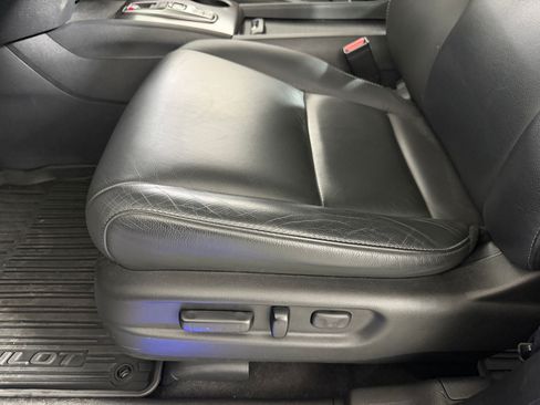 Used 2021 Honda Pilot EX-L image 11