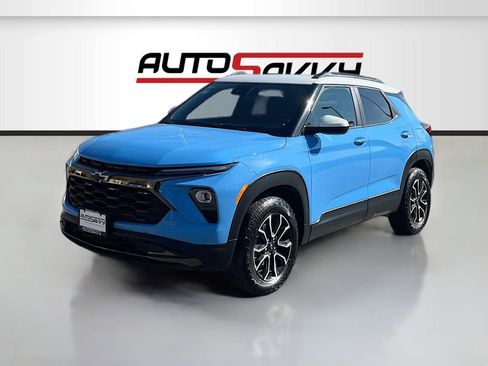 Used 2024 Chevrolet TrailBlazer ACTIV w/ Driver Confidence Package AWD/4WD image 3