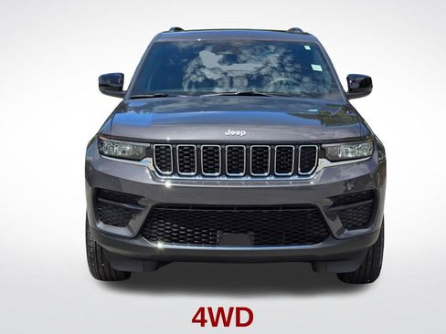 Used 2025 Jeep Grand Cherokee Laredo X AWD/4WD image 14