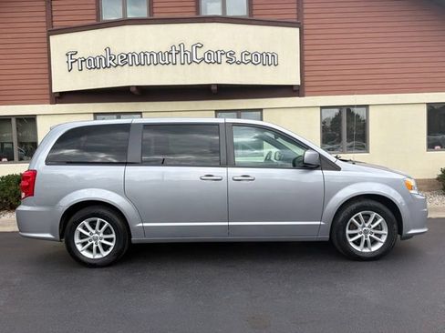 Used 2020 Dodge Grand Caravan SE FWD image 7