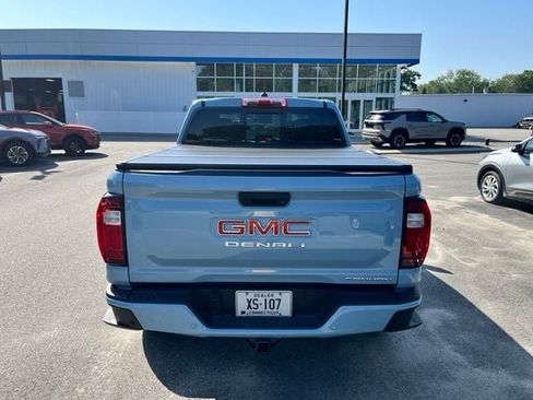 Used 2025 GMC Canyon Denali AWD/4WD image 5