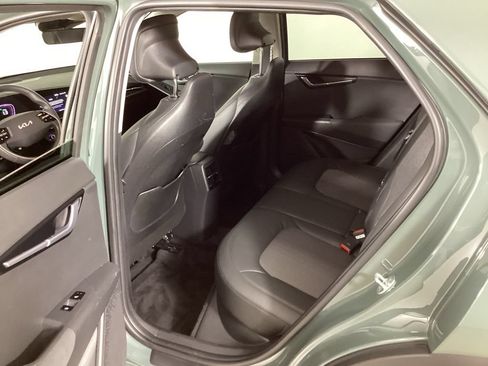 Used 2023 Kia Niro EX w/ EX Cold Weather Package FWD image 28